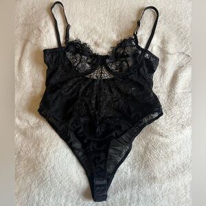Black Lace Bodysuit M